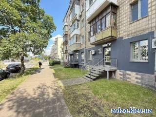 торгові площі Київ, Дніпровський, Соборності 7