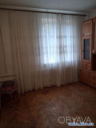 Продаж кімнати на Печерську Рибальська 13