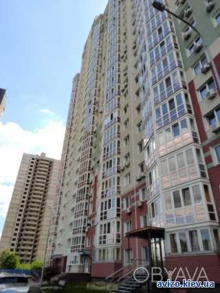 Позняки. Продам двосторонню 3-кімнатну квартиру, Бориса Гмирі, 20.