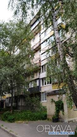 Виноград. Продам двосторонню окрему 3-кімнатну, Світлицького, 30/20Б.