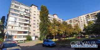 Академмістечко ( метро Житомирська = 800 м., Академмістечко = 1000 м.) Поповича