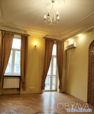 3-х комн. 96 м.кв. в царском доме. Хор. сост. мебель. Метро Университет