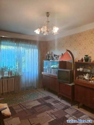Здається кімната в 2 кімнатній квартирі м.Нивки