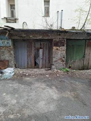 окремий гараж Київ, Голосіївський, Тарасівська 5