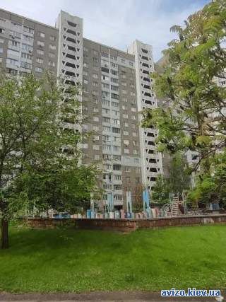 кімната Київ, Голосіївський, Академіка Заболотного 30
